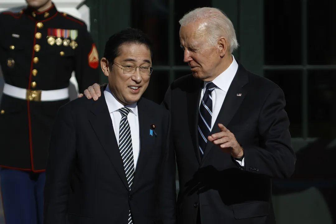 日本与中俄日本与中俄，东亚大国间的微妙关系